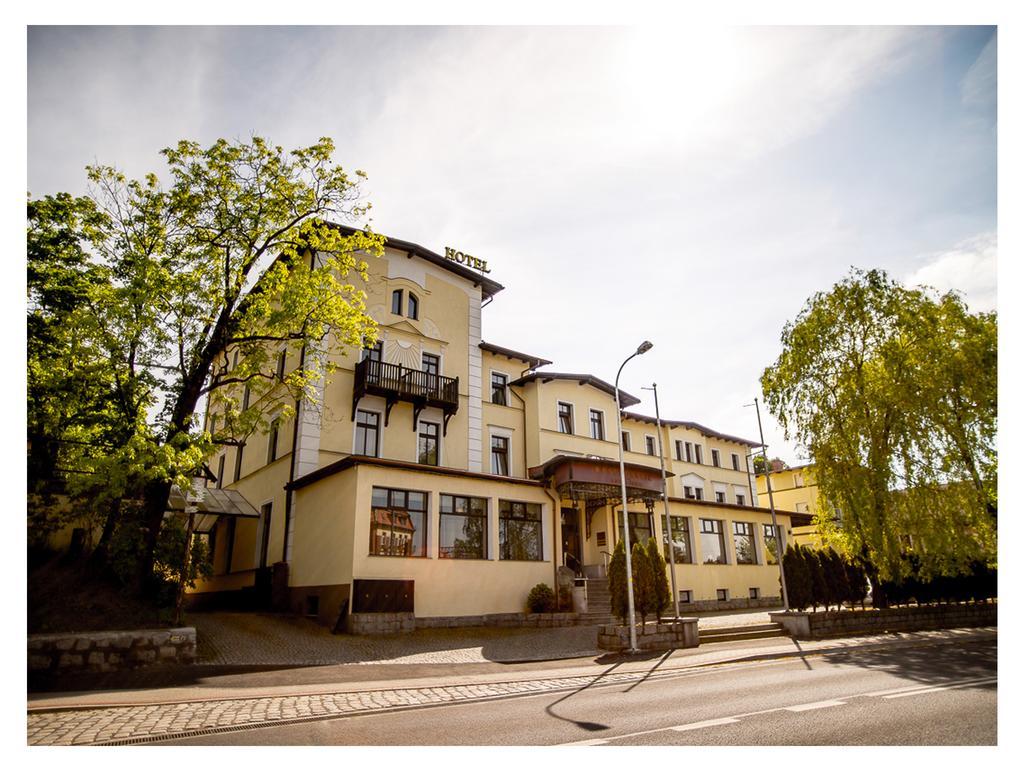 Hotel Fenix Jelenia Gora Exterior photo