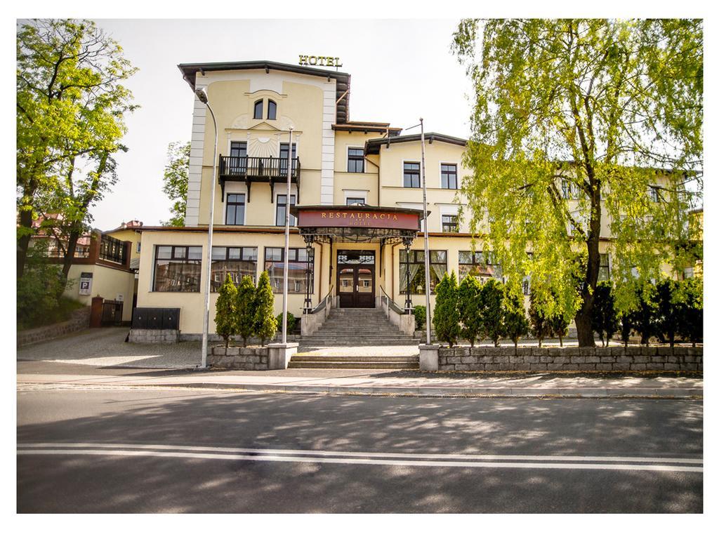 Hotel Fenix Jelenia Gora Exterior photo